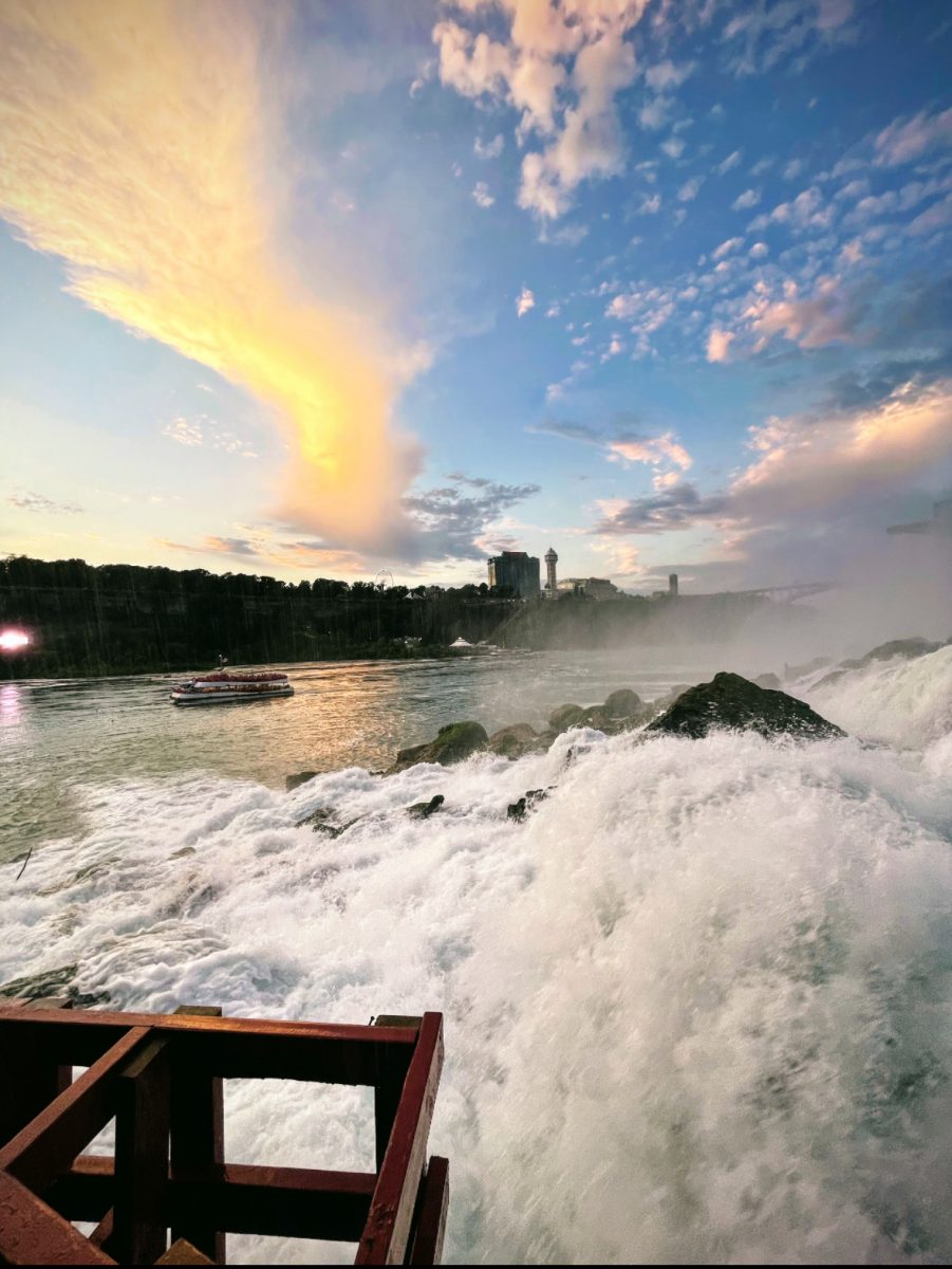 Sunset at Niagara Falls
(Landon B. '27)
