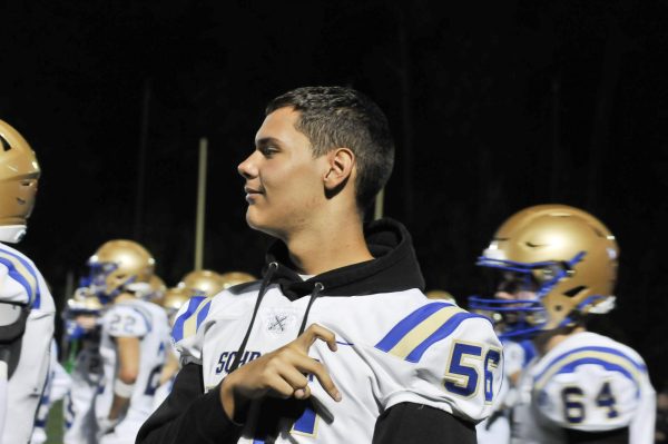 Navigation to Story: (9/26) Varsity Football v. Thomas Titans